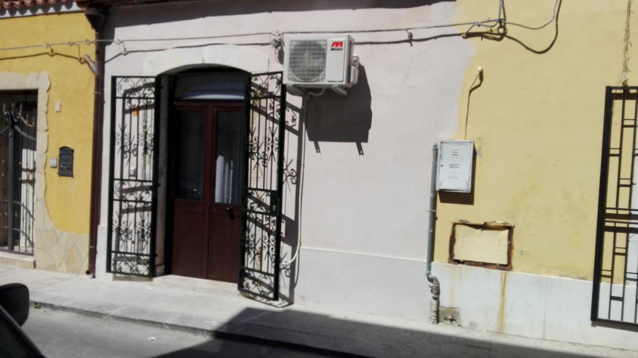 הוילה סירקוזה Casa Agnes מראה חיצוני תמונה